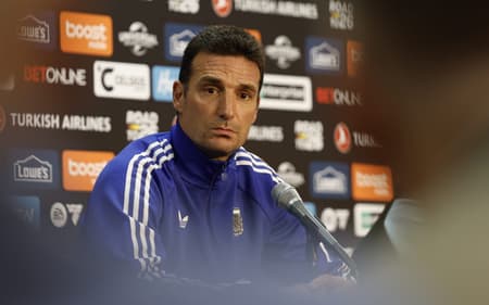 Lionel Scaloni em coletiva da Argentina na véspera do amistoso contra Honduras