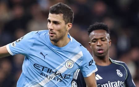 Rodri e Vini Jr em ação no duelo entre Real Madrid x Manchester City (Foto: Reprodução/X)