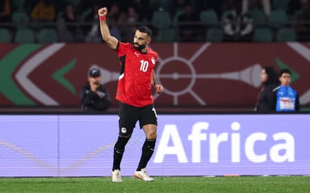 Salah comemora gol marcado pelo Egito sobre a Costa do Marfim, na Copa Africana de Nações