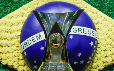Taça troféu do Brasileirão Campeonato Brasileiro (5)