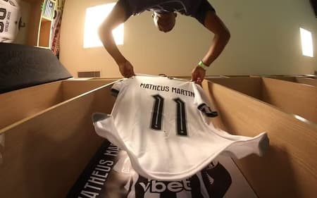 Ação do Botafogo com mancha na camisa conqusitou prêmio nos EUA (Foto: Vítor Silva/Botafogo)