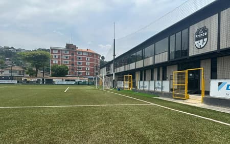 CT da base e do feminino foi completamente reformado no meio do ano passado com ajuda do pai do Neymar. (Foto: Juliana Yamaoka/ Lance!)