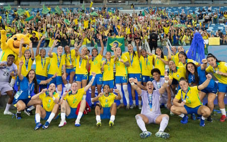 Seleção Feminina foi campeã da Fifa Series, disputada em Cuiabá em abril deste ano. (Foto: Lívia Villas Boas/CBF)