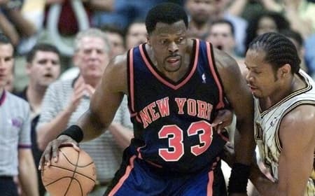 Patrick Ewing era o principal jogador do New York Knicks em 1999 (Foto: ROBERT SULLIVAN/AFP)