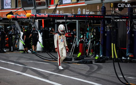 Charles Leclerc no GP de Mônaco pela F1 2026 (Foto: Yves Herman / POOL / AFP)