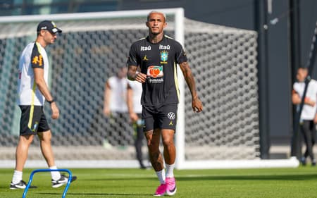 Wesley é a primeira baixa da Seleção na Copa do Mundo