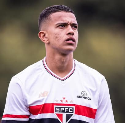 Jogador estaria nos planejamentos do clube (Foto: Reprodução/ Instagram/ @ l_osorio06)