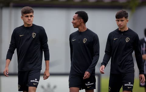 Teixeirão-Vitinho-Molina-Treino-Corinthians