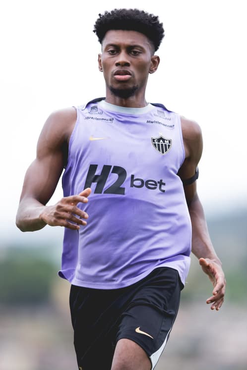 Cassierra em treinamento na cidade do galo (Foto: Pedro Souza / Atlético)