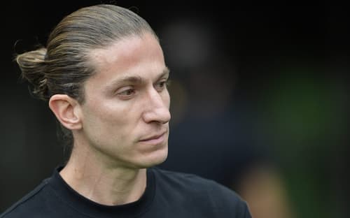 Filipe Luís antes de Flamengo x Palmeiras (Foto: Thiago Ribeiro/AGIF)