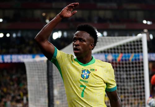Vini Jr durante amistoso Brasil x Senegal (Foto: Ian Kington / AFP)