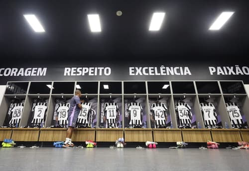 Botafogo confirmou escalação para enfrentar o Coritiba