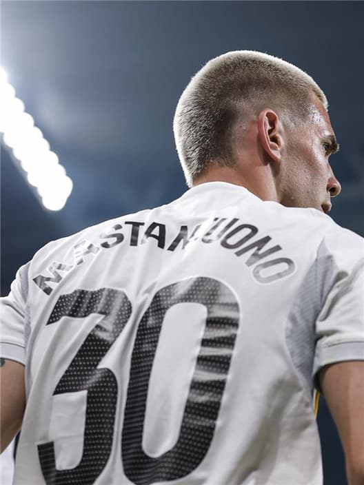 Franco Mastantuono em ação pelo Real Madrid (Foto: Divulgação/Real Madrid)