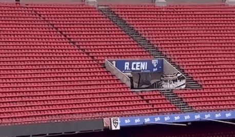 Ceni terá homenagem nas arquibancadas do Morumbis (Foto: Reprodução/ X/ @danielperrone)