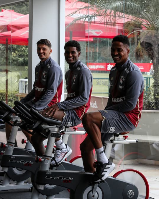 Tricolor voltou com os trabalhos no CT da Barra Funda (Foto: Divulgação/ São Paulo)