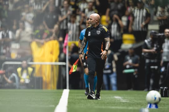 Sampaoli na partida contra o del Valle (foto: Pedro Souza / Atlético)