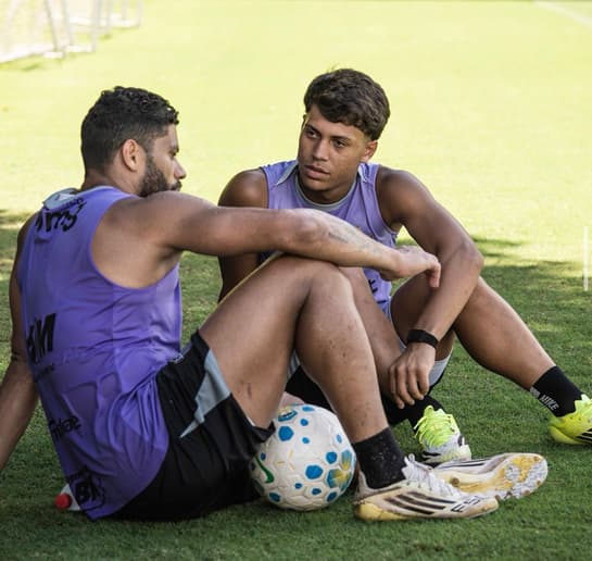 Hulk e o filho Ian Ângelo (Foto: reprodução Atlético)