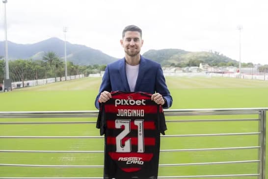 Jorginho vestirá a camisa 21 no Flamengo (Foto: Adriano Fontes / Flamengo)