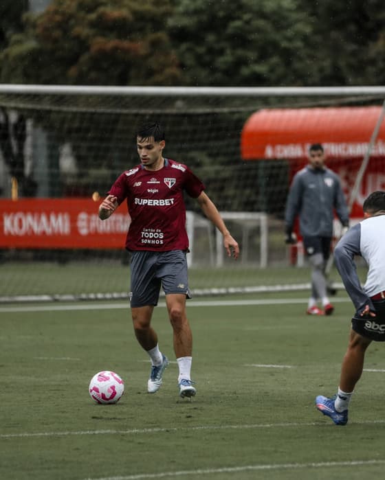 Bobadilla treino São Paulo