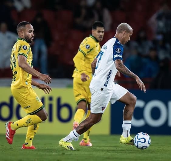 Deyverson em ação durante LDU x Mirassol (Foto: Instagram do jogador)