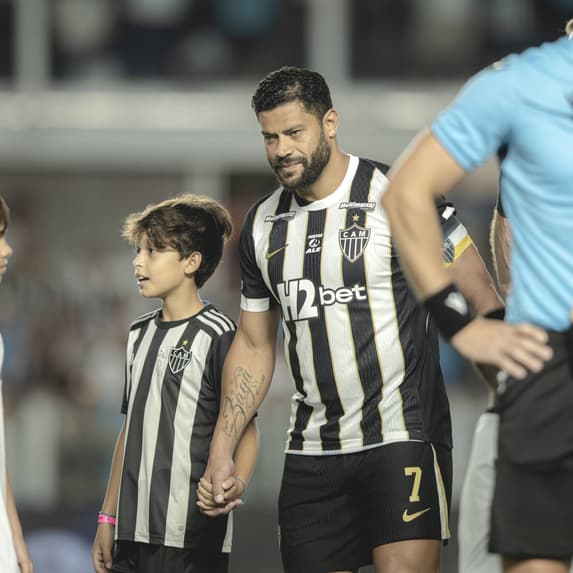 Hulk pelo Atlético contra o Santos (Foto: Pedro Souza / Atlético)
