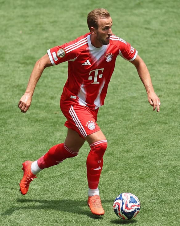 Harry Kane contra o Auckland City (Foto: Reprodução/X)