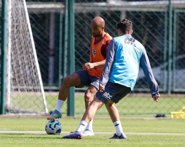 Lucas Moura está em transição física (Foto: Rubens Chiri / São Paulo FC)