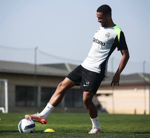 Rômulo em treinamento pelo Sporting (Reprodução Instagram jogador)