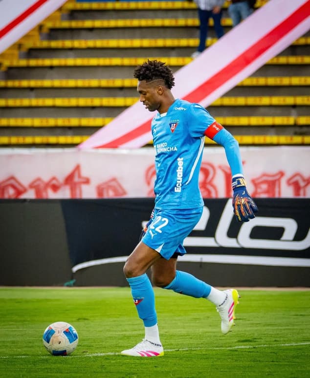 Alexander Domínguez, goleiro da LDU