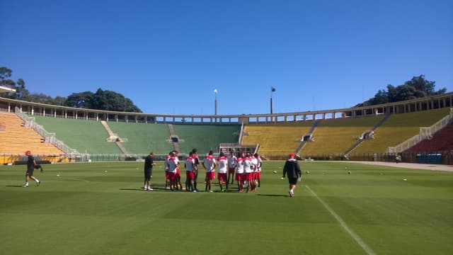 Jogo-treino do Sao Paulo no Pacaembu