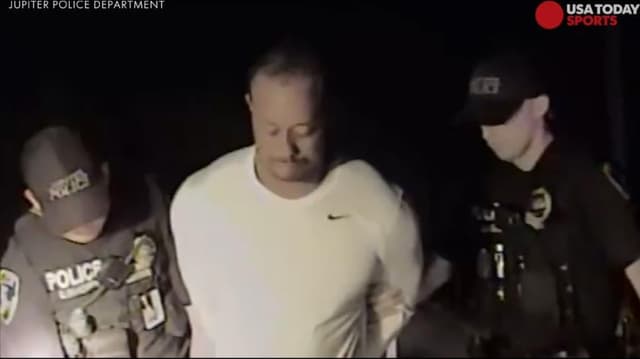 Vídeo da prisão de Tiger Woods é divulgado pela polícia