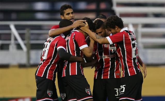Última vitória do São Paulo no Moisés Lucarelli: 2 a 1, em 15/3/2015