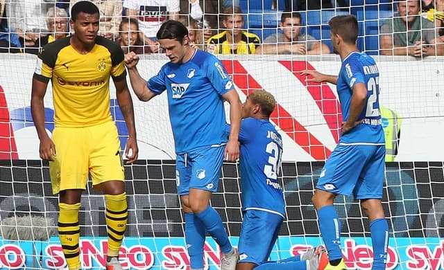 Joelinton marcou o gol do Hoffenheim no empate em 1 a 1 diante do Borussia Dortmund pela Bundesliga