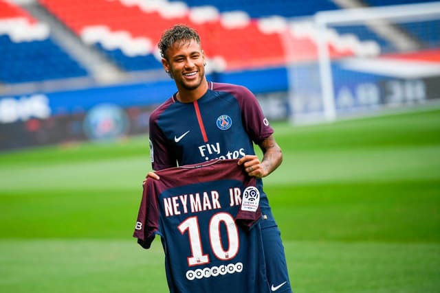 Neymar na chegada ao PSG, em 2017