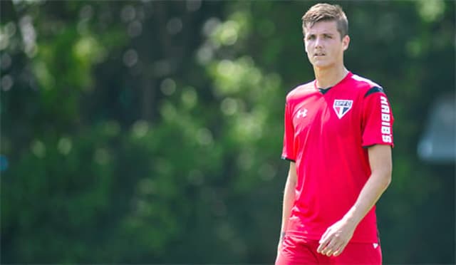 Iago Maidana é zagueiro do São Paulo