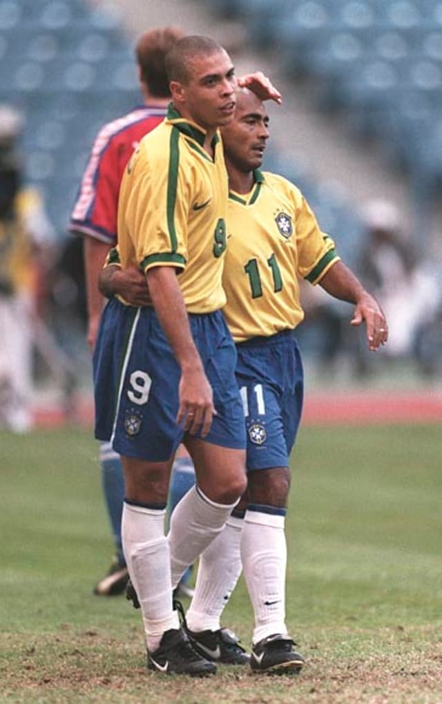 Ronaldo e Romário (Foto: Julio Cesar Guimaraes/ LANCE!Press)