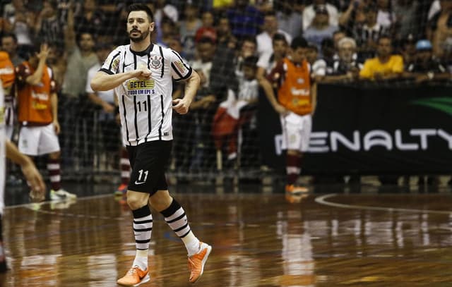 Simi, jogador de futsal do Corinthians (Foto:  Miguel Schincariol/Lancepress!)