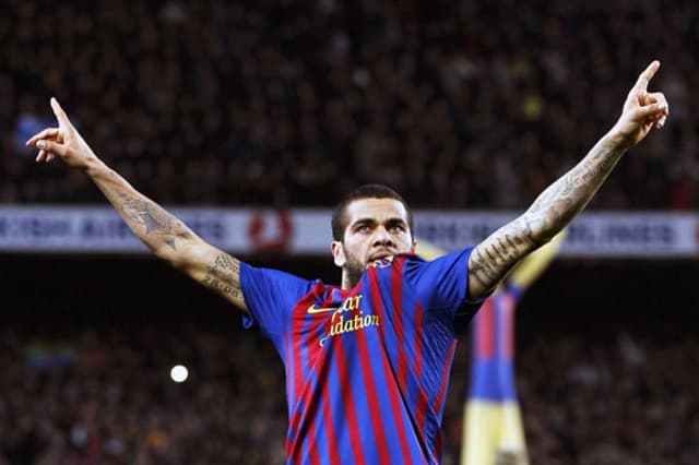 Barcelona x Real Madrid - Dani Alves (Foto: Albert Gea/Reuters)