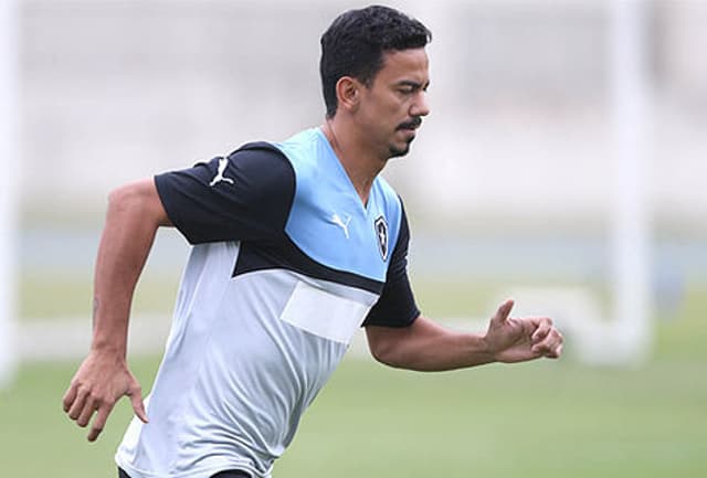 Rodrigo Lindoso, volante do Botafogo  (Foto: Cleber Mendes/LANCE!Press)