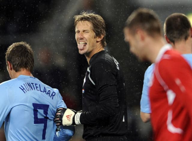 Van der Sar marcou época no Ajax, Juventus, Manchester United e seleção da Holanda (Foto: AFP / OLIVIER MORIN)