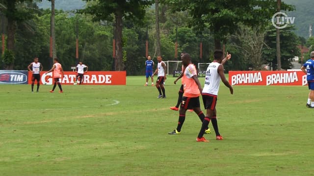 Valeu ou não? Gols de Gabriel e Kayke em treino levantam dúvidas