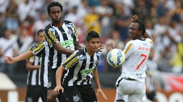 Confira as melhores imagens da vitória do Vasco sobre o Santos (foto:Cleber Mendes/LANCE!Press)