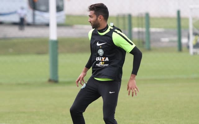 Alan Santos durante treinamento do Coritiba (Foto: Divulgação/ Coritiba)