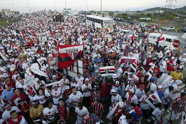 Multidão foi às ruas receber os campeões