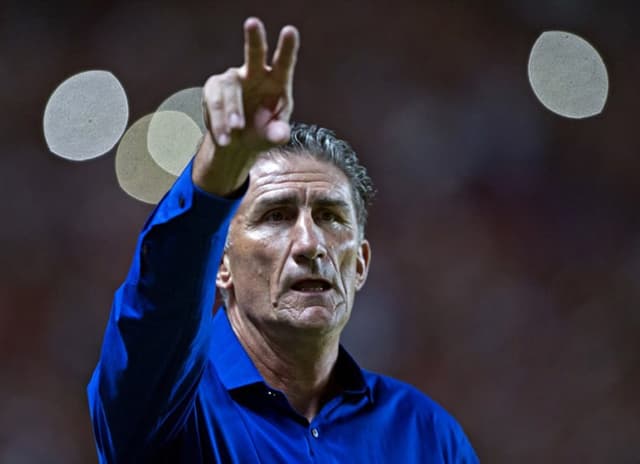 O São Paulo será o décimo clube que o técnico Edgardo Bauza irá comandar