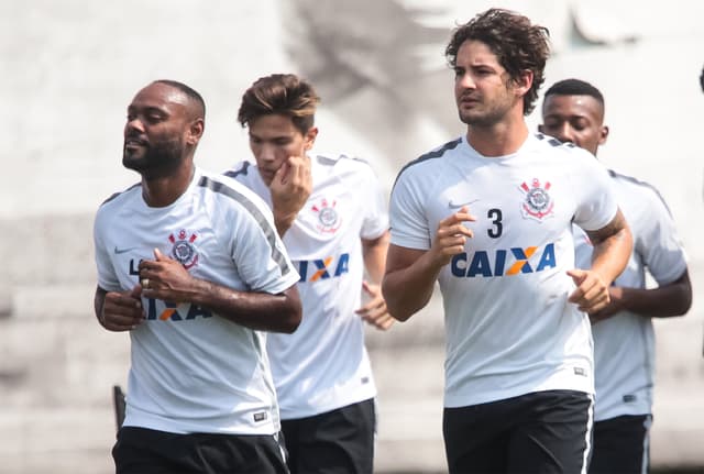 Treino do Corinthians, Pato