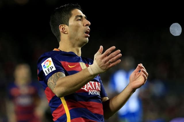 Suárez - Barcelona x Espanyol (Foto: Pau Barrena / AFP)