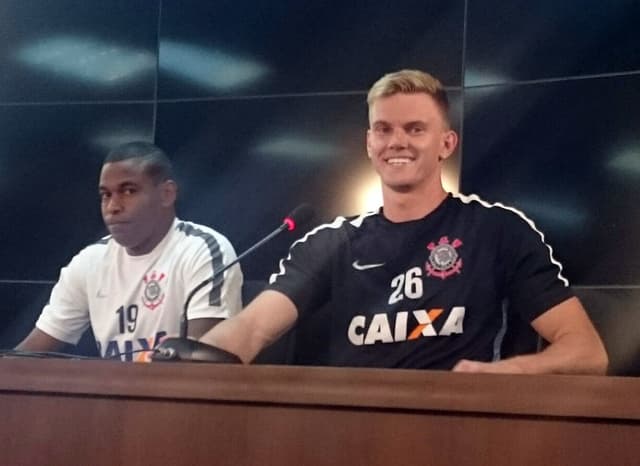 Douglas e Alan Mineiro - Corinthians