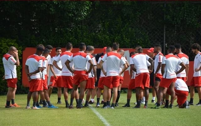 Elenco do São Paulo treino sábado