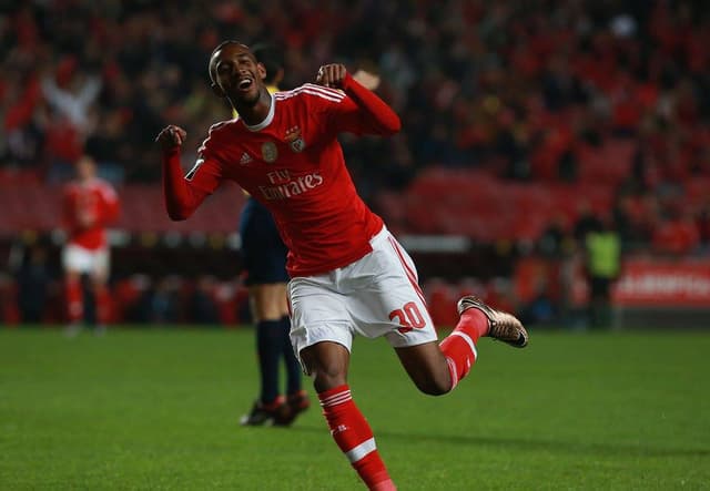 Talisca agradece apoio do clube português nas últimas temporadas​ (Foto: Divulgação / SL Benfica)